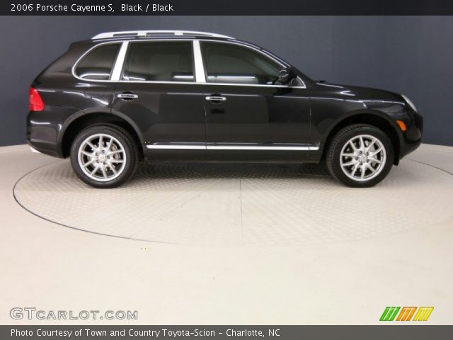 2006 Porsche Cayenne S in Black