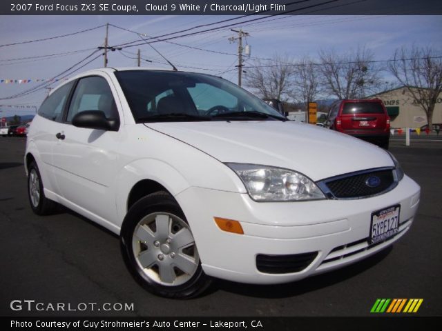 2007 Ford Focus ZX3 SE Coupe in Cloud 9 White