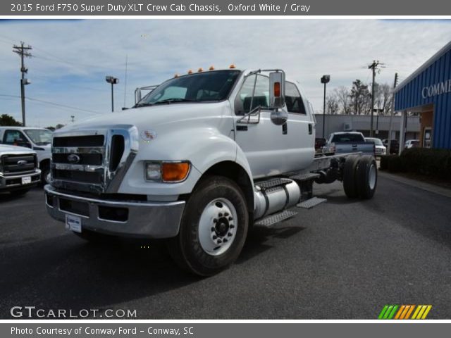 2015 Ford F750 Super Duty XLT Crew Cab Chassis in Oxford White