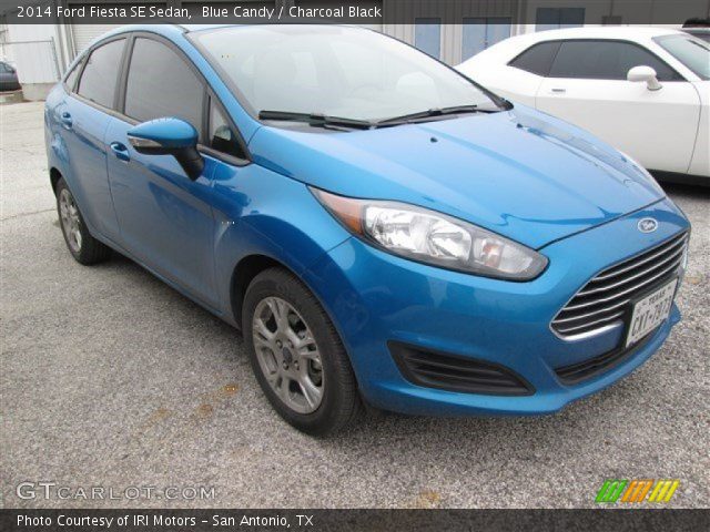 2014 Ford Fiesta SE Sedan in Blue Candy
