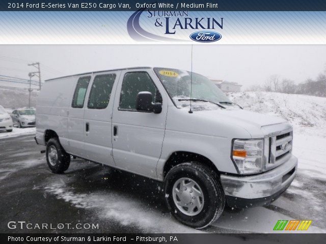 2014 Ford E-Series Van E250 Cargo Van in Oxford White