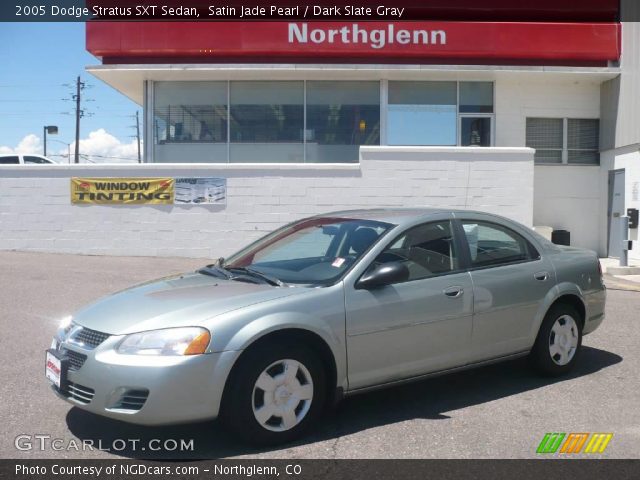 2005 Dodge Stratus SXT Sedan in Satin Jade Pearl