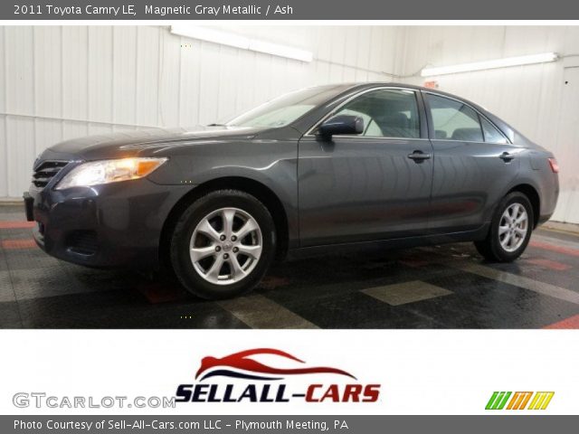 2011 Toyota Camry LE in Magnetic Gray Metallic