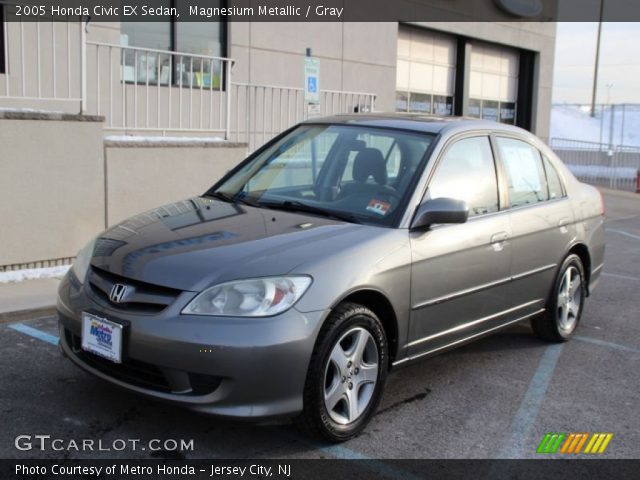2005 Honda Civic EX Sedan in Magnesium Metallic