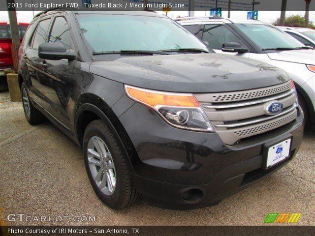 2015 Ford Explorer FWD in Tuxedo Black