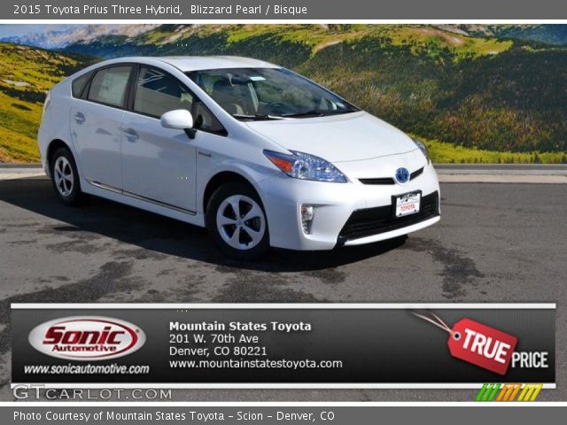 2015 Toyota Prius Three Hybrid in Blizzard Pearl