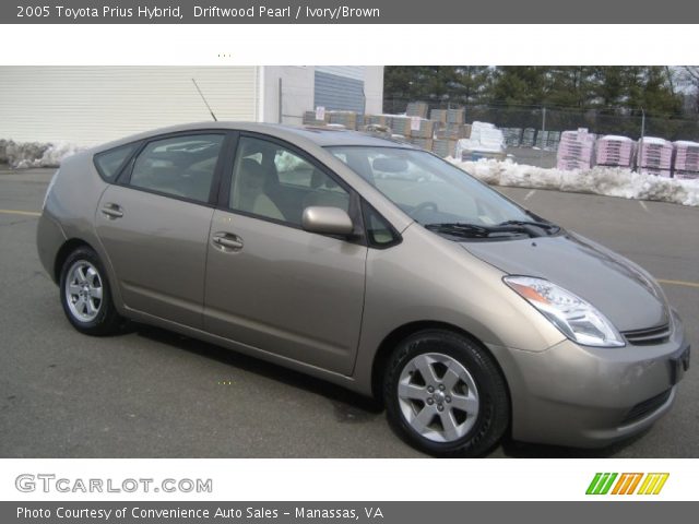 2005 Toyota Prius Hybrid in Driftwood Pearl