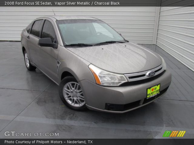 2008 Ford Focus SE Sedan in Vapor Silver Metallic