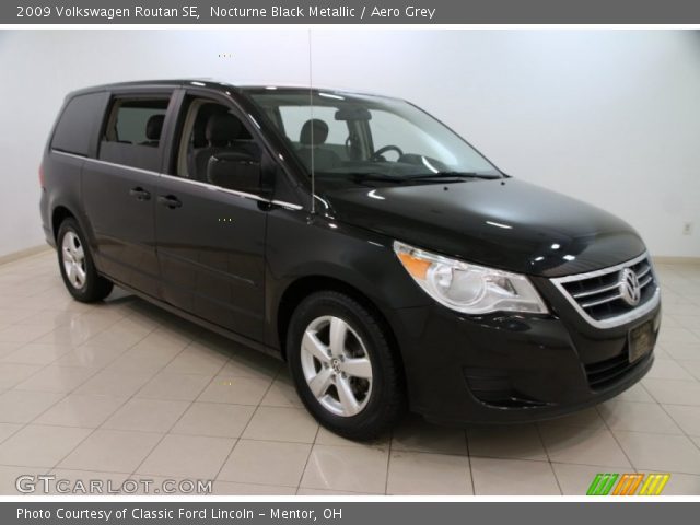 2009 Volkswagen Routan SE in Nocturne Black Metallic