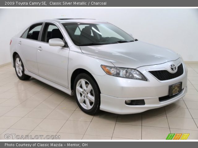 2009 Toyota Camry SE in Classic Silver Metallic