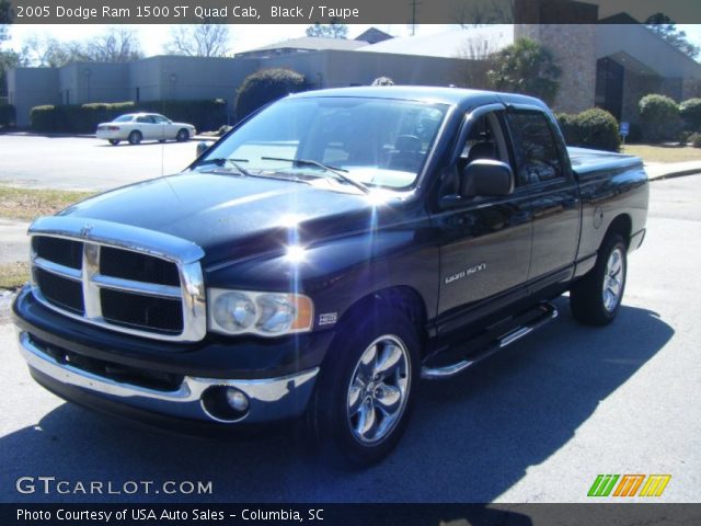 2005 Dodge Ram 1500 ST Quad Cab in Black