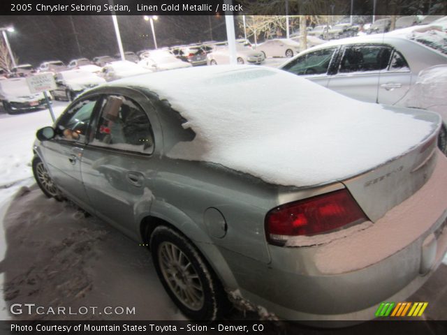 2005 Chrysler Sebring Sedan in Linen Gold Metallic