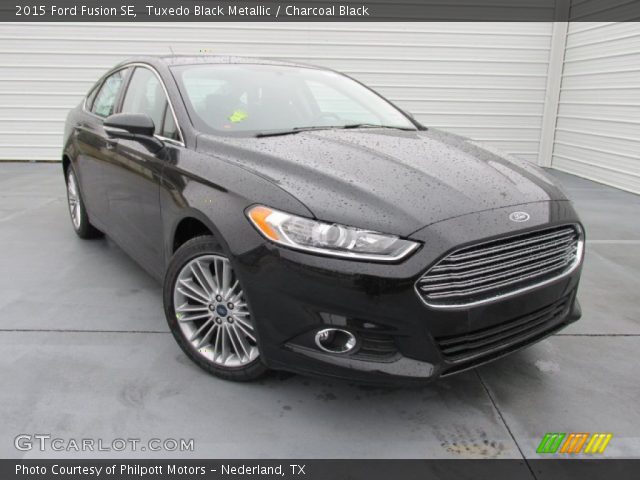 2015 Ford Fusion SE in Tuxedo Black Metallic