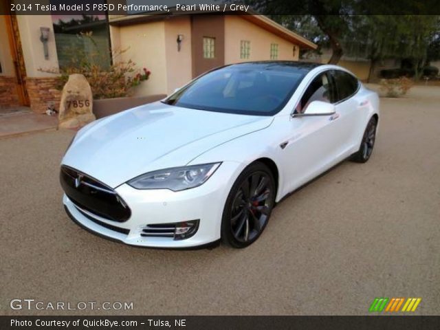 2014 Tesla Model S P85D Performance in Pearl White
