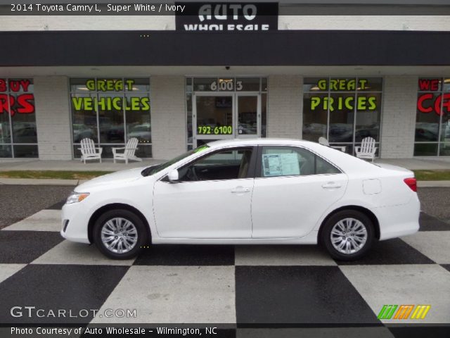 2014 Toyota Camry L in Super White