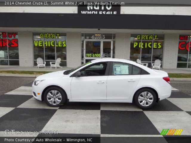 2014 Chevrolet Cruze LS in Summit White