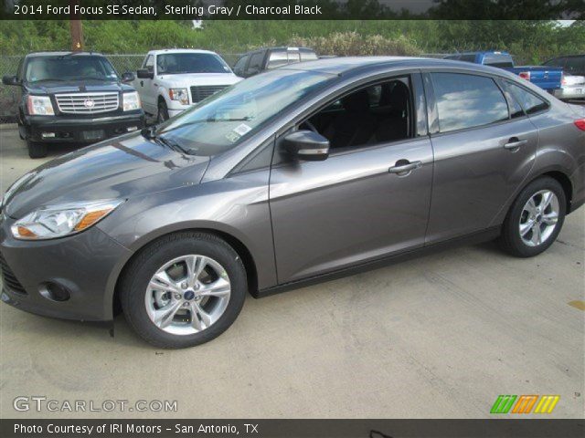 2014 Ford Focus SE Sedan in Sterling Gray