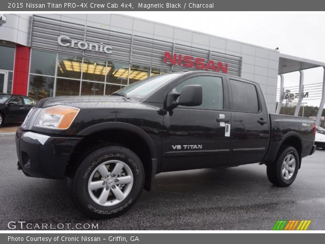 2015 Nissan Titan PRO-4X Crew Cab 4x4 in Magnetic Black
