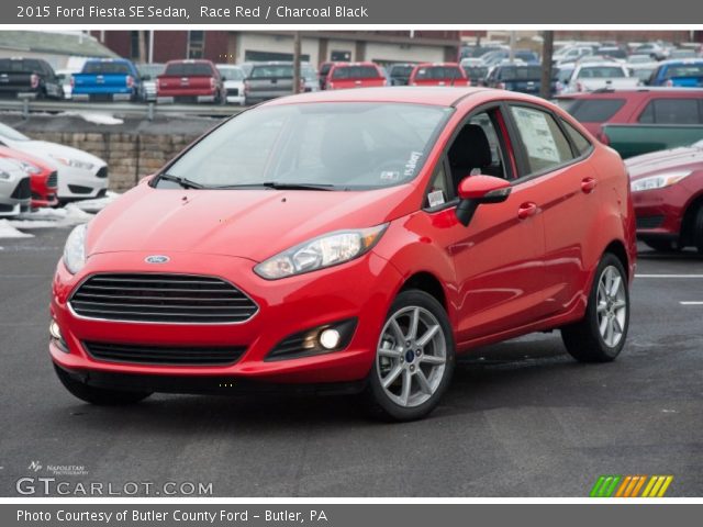 2015 Ford Fiesta SE Sedan in Race Red