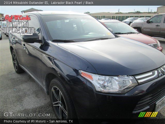 2014 Mitsubishi Outlander ES in Labrador Black Pearl