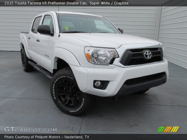 2015 Toyota Tacoma V6 PreRunner Double Cab in Super White