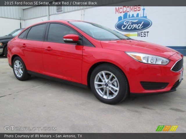 2015 Ford Focus SE Sedan in Race Red