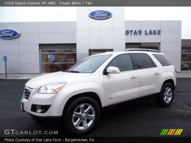 2008 Saturn Outlook XR AWD in Cream White