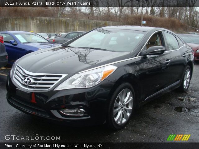 2013 Hyundai Azera  in Black Onyx Pearl