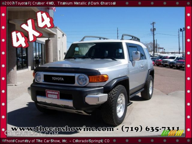 2007 Toyota FJ Cruiser 4WD in Titanium Metallic