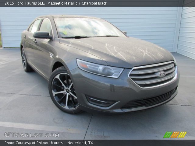 2015 Ford Taurus SEL in Magnetic Metallic