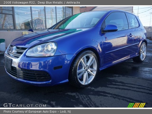 2008 Volkswagen R32  in Deep Blue Metallic