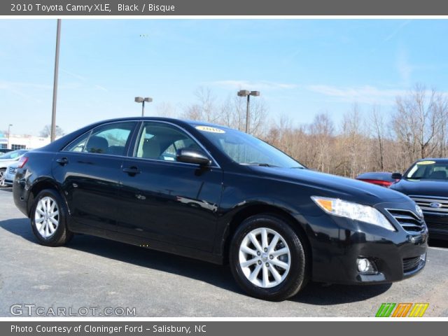 2010 Toyota Camry XLE in Black
