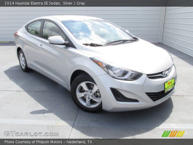 2014 Hyundai Elantra SE Sedan in Silver