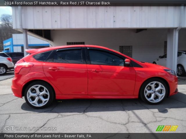 2014 Ford Focus ST Hatchback in Race Red