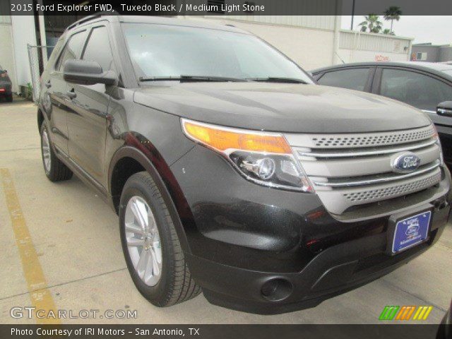 2015 Ford Explorer FWD in Tuxedo Black
