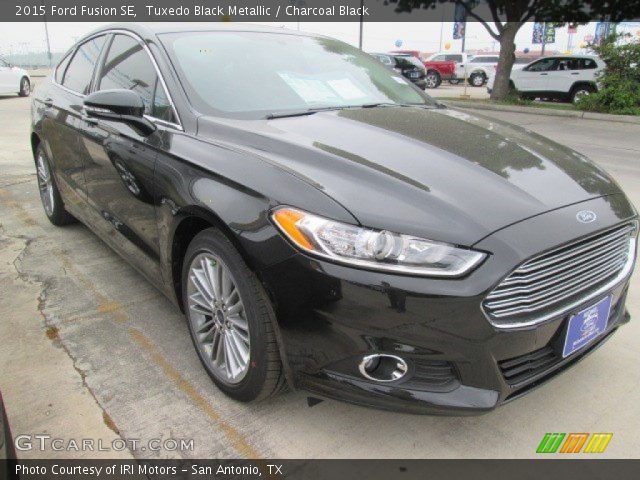 2015 Ford Fusion SE in Tuxedo Black Metallic