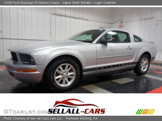 2008 Ford Mustang V6 Deluxe Coupe in Vapor Silver Metallic