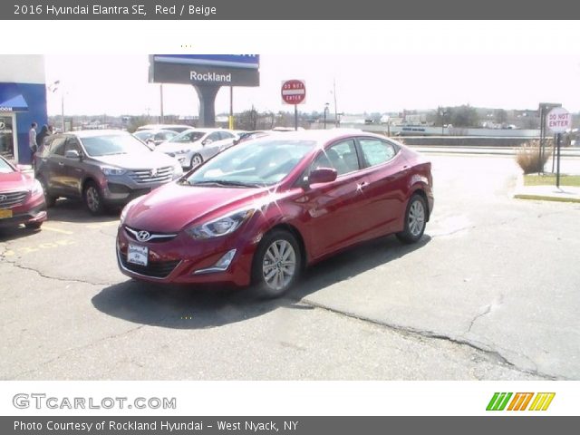 2016 Hyundai Elantra SE in Red