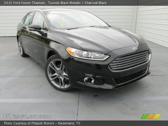 2015 Ford Fusion Titanium in Tuxedo Black Metallic