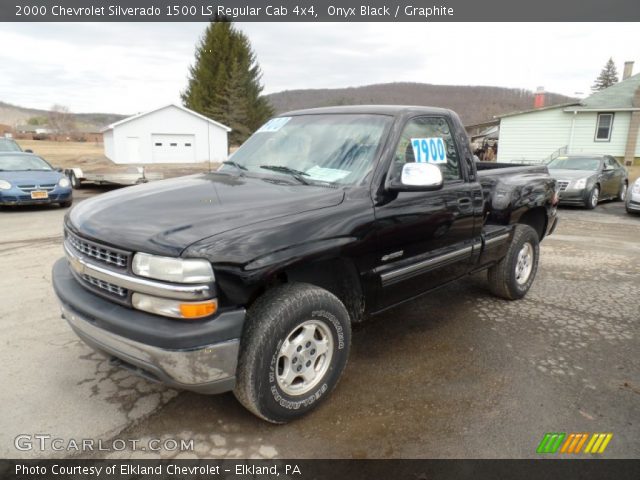 2000 Chevrolet Silverado 1500 LS Regular Cab 4x4 in Onyx Black