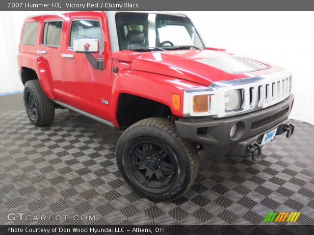 2007 Hummer H3  in Victory Red