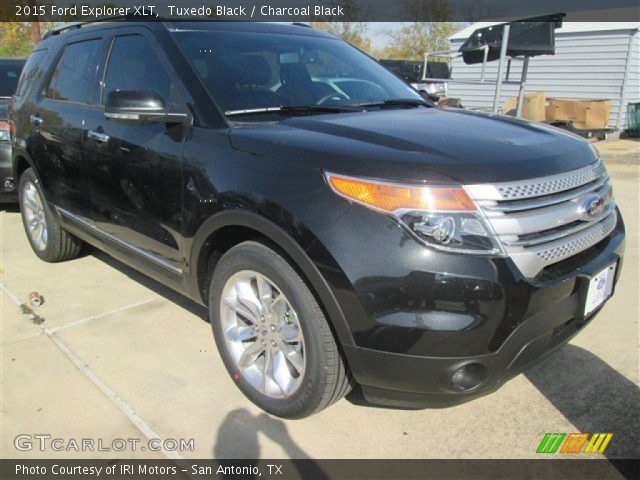 2015 Ford Explorer XLT in Tuxedo Black