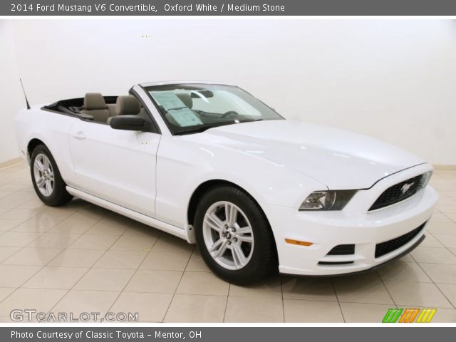 2014 Ford Mustang V6 Convertible in Oxford White