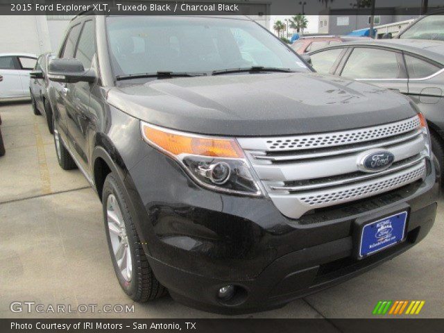 2015 Ford Explorer XLT in Tuxedo Black