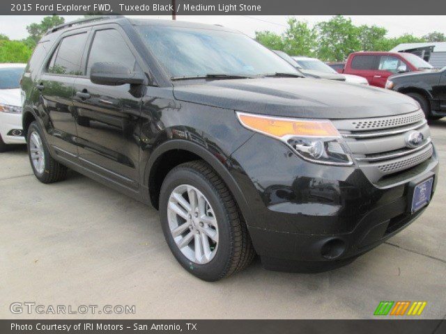 2015 Ford Explorer FWD in Tuxedo Black
