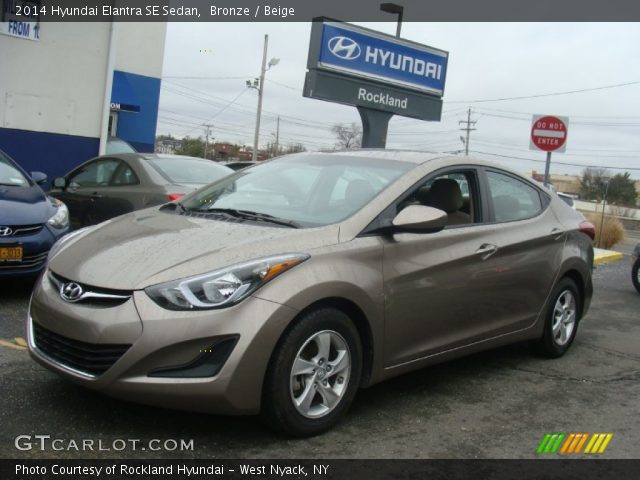 2014 Hyundai Elantra SE Sedan in Bronze