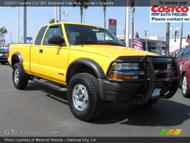 2003 Chevrolet S10 ZR2 Extended Cab 4x4 in Yellow