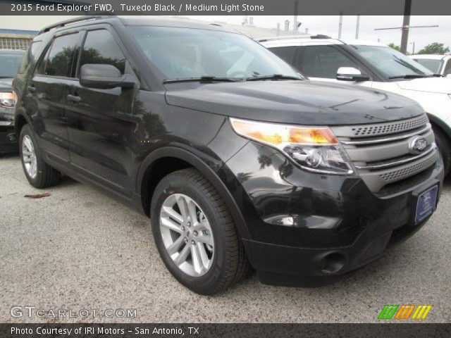 2015 Ford Explorer FWD in Tuxedo Black