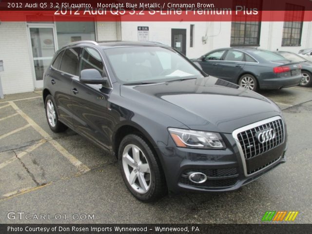 2012 Audi Q5 3.2 FSI quattro in Moonlight Blue Metallic