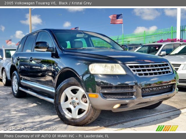 2005 Volkswagen Touareg V6 in Black